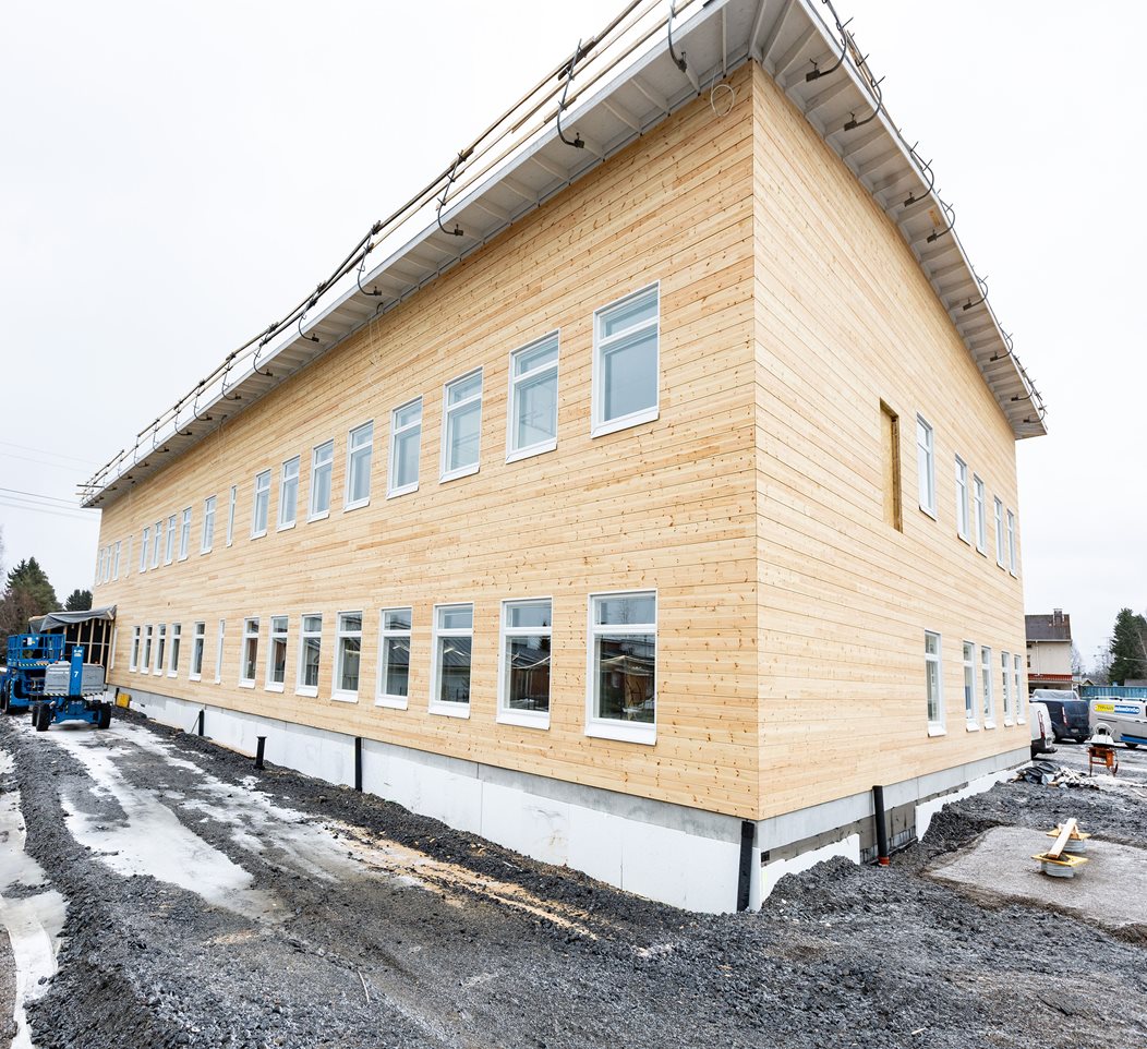 Biopohjaiset PEX-putket varmistavat koulurakennuksen lattialämmitykselle pienen hiilijalanjäljen