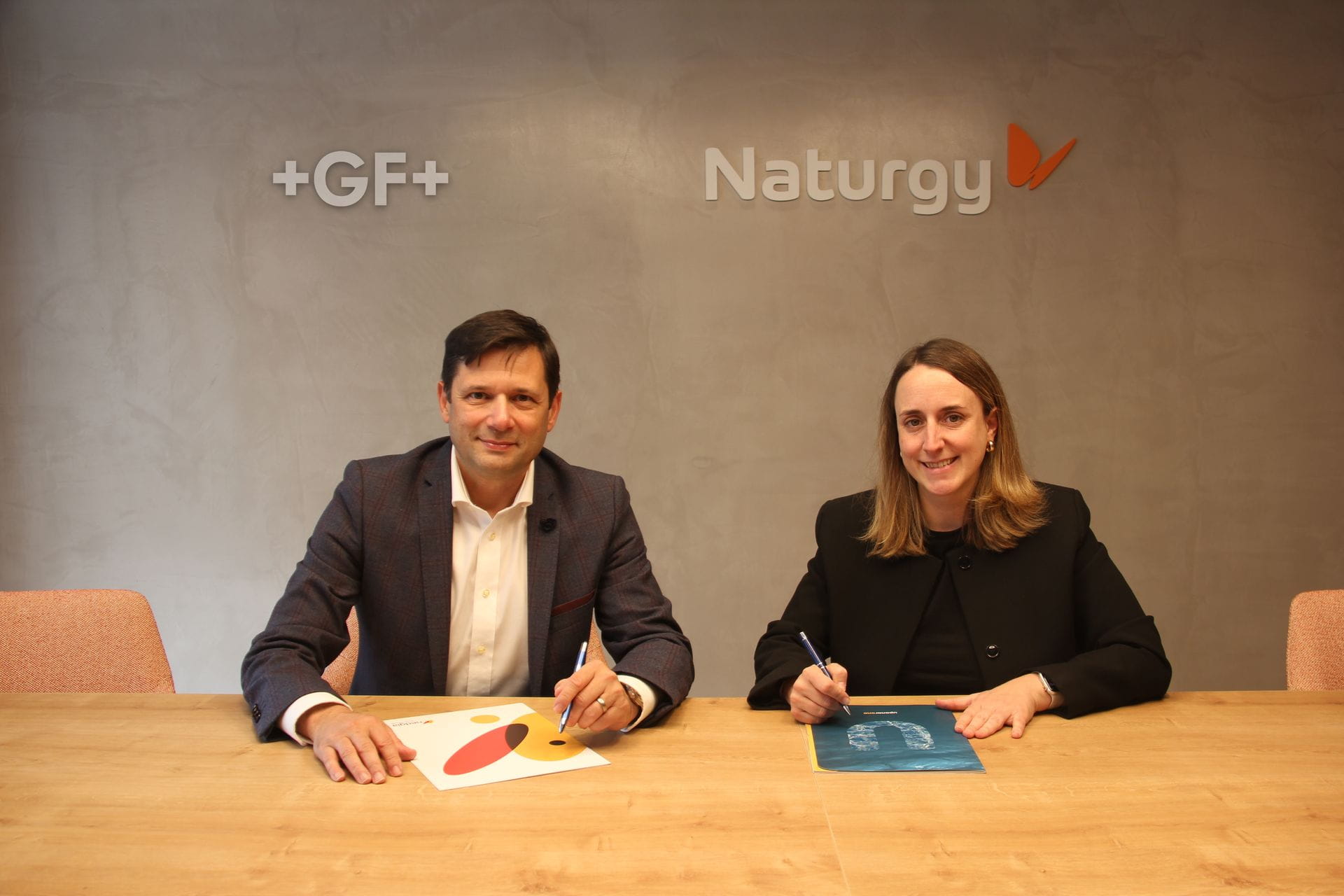 GF Building Flow Solutions y Nedgia presentan el despliegue de GF EcoMate para mejorar la eficiencia energética de edificios.