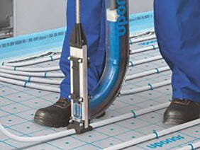 Uponor Tacker tűzőgép