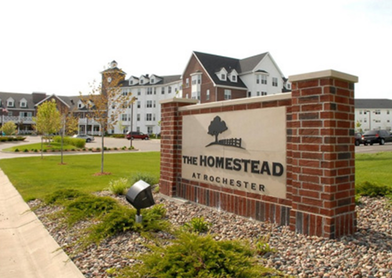 Outdoor photo of Homestead senior living complex in Rochester, Minnesota